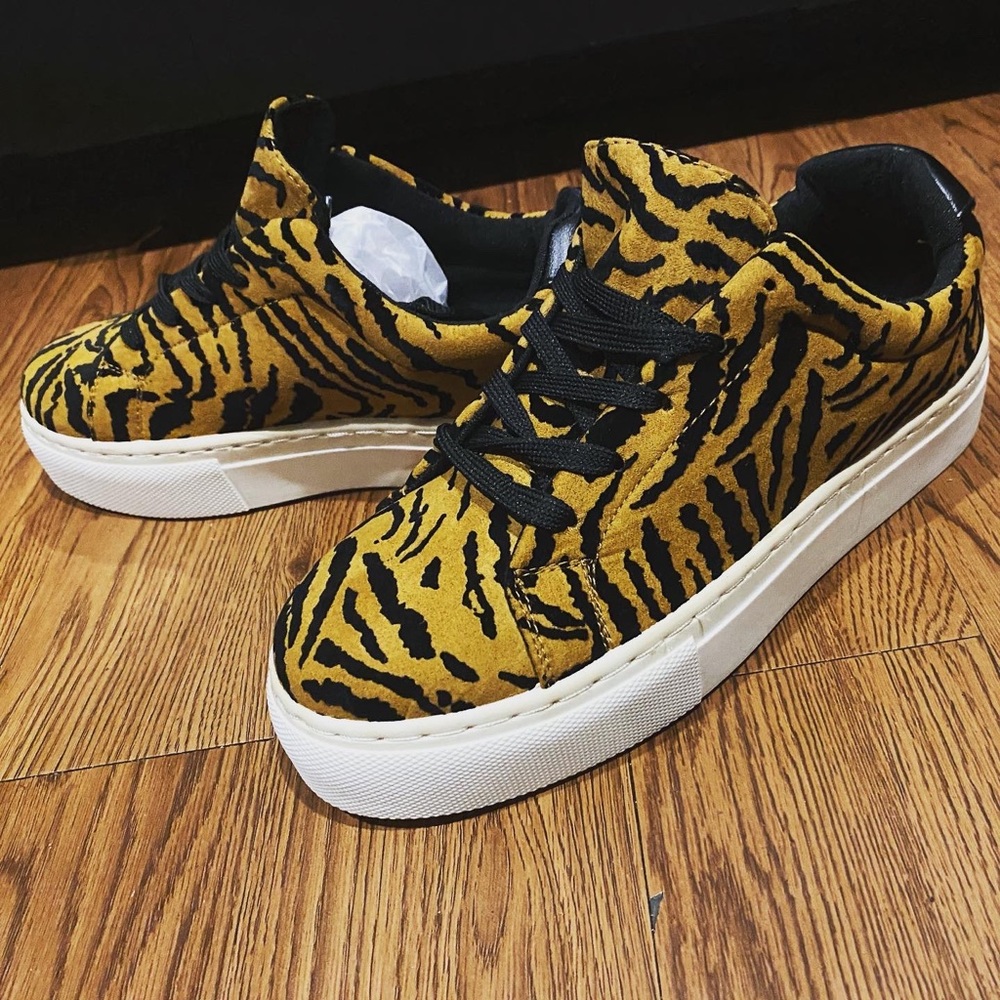 New! Tiger Print Sneakers - Picture 7 of 7